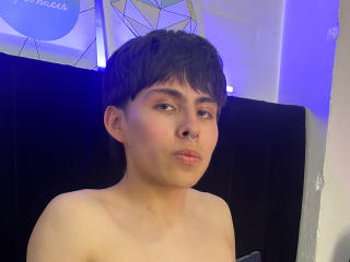 PepperTwink - Live porn &amp; sex cam - 24392997