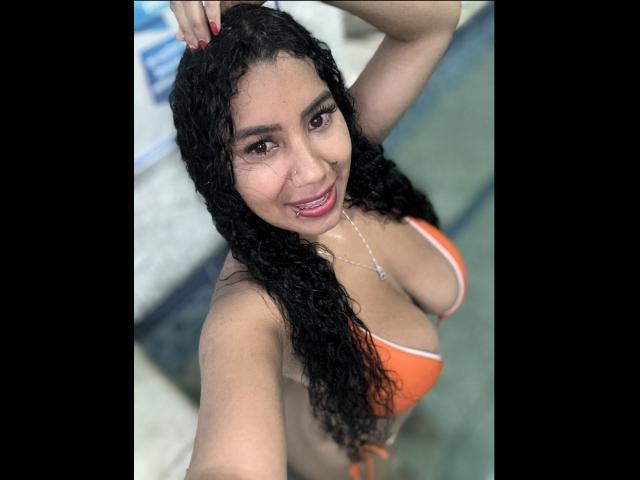 SerenaWillow - Live porn &amp; sex cam - 24393793