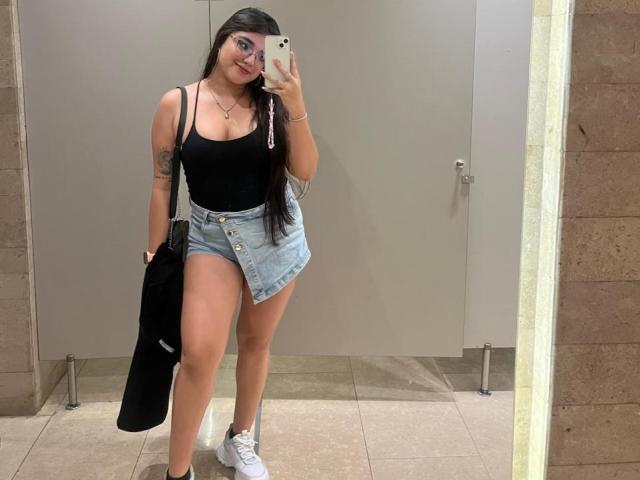 VictoriaSaens - Live porn &amp; sex cam - 24395409