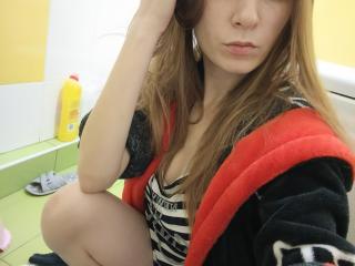 KiraFine - Live porn &amp; sex cam - 24395877