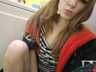 KiraFine - Live porn &amp; sex cam - 24395889