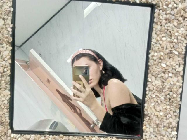 ZoeCortes - сексуальная веб-камера в реальном времени - 24396209