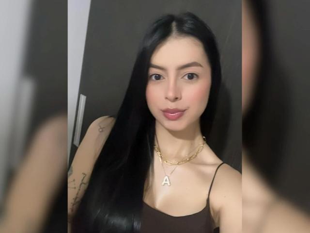 IsabellaJames - Live porn &amp; sex cam - 24396457