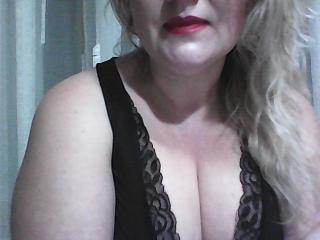 LuxRina - Live porn &amp; sex cam - 24398337