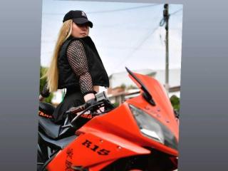 EmilyBlakeMonn - сексуальная веб-камера в реальном времени - 24399625