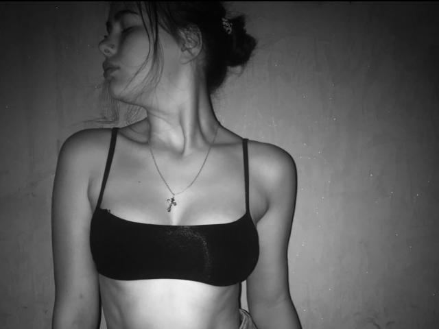 AliciaLisa - Sexe cam en vivo - 24401665