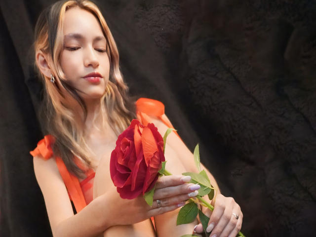 LilyThea - Live sex cam - 24402361