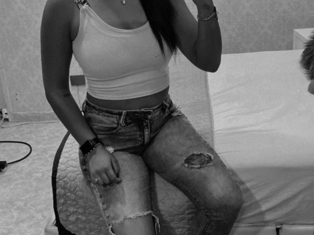 AlisonReynolds - Live porn &amp; sex cam - 24404025