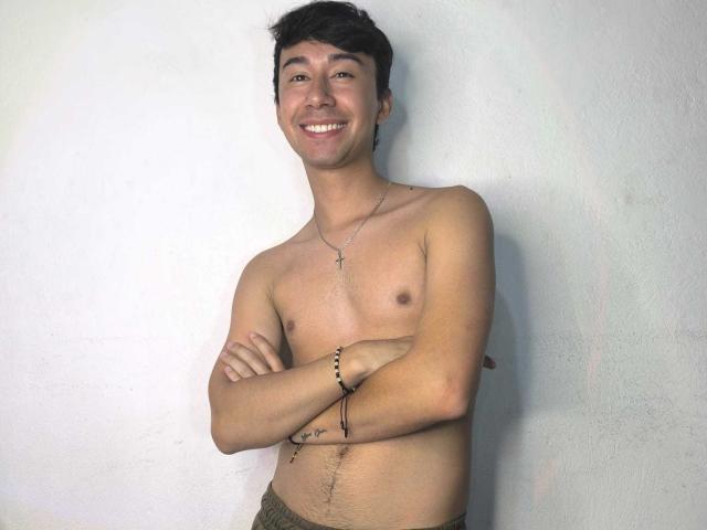 OliverHot69 - Live sex cam - 24406805