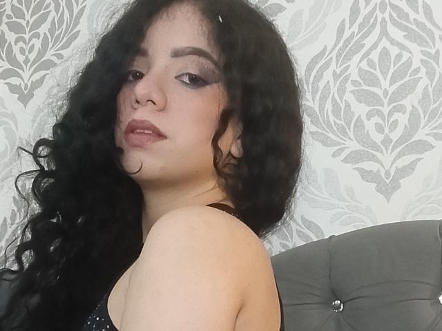 EmmaCowperr - Sexe cam en vivo - 24409201
