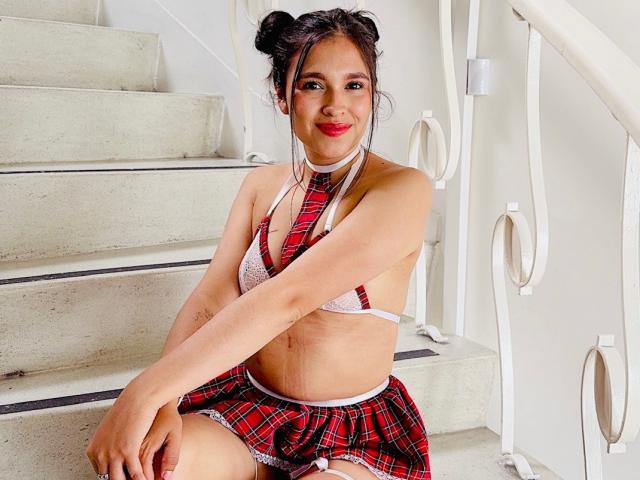 AlessiaPieri - Live porn &amp; sex cam - 24411873