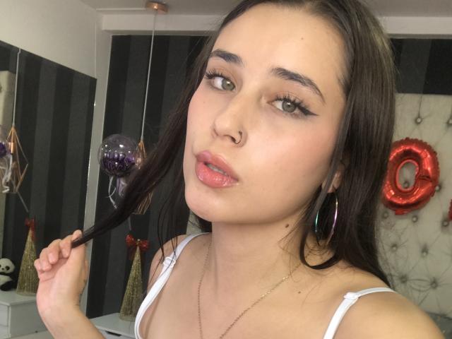 TiffanySilvye - Live porno og sexkamera - 24417577