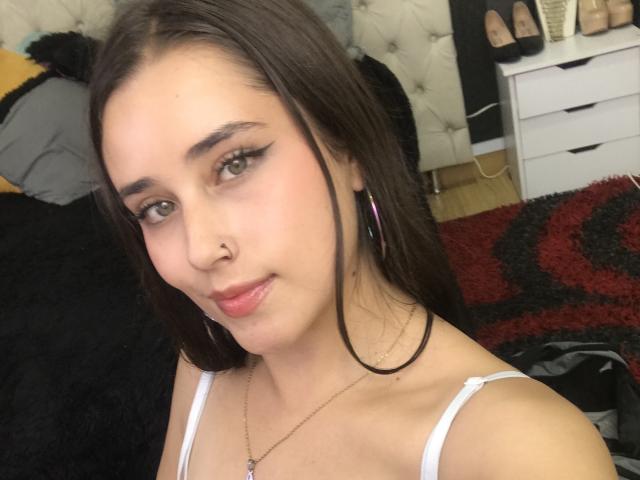 TiffanySilvye - Live porn &amp; sex cam - 24417581