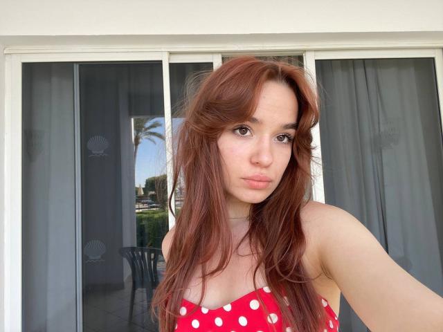 AdelFoxya - Élő pornó és szexkamera - 24424545