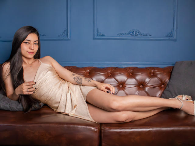 CanelleGarces - Live sex cam - 24425713