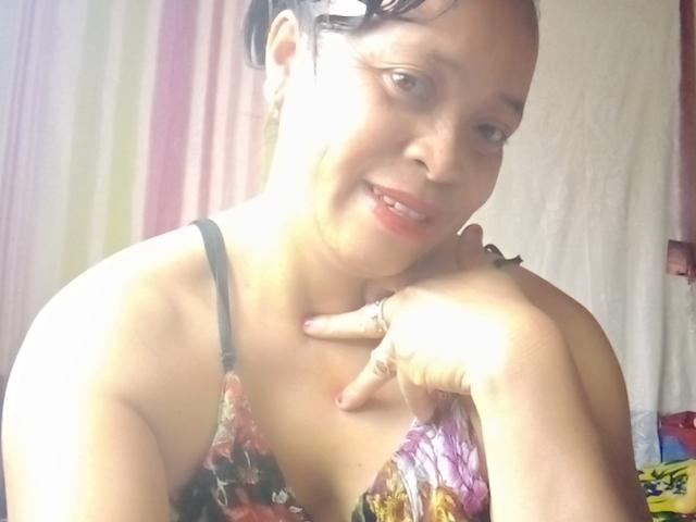 Rahel69 - Élő pornó és szexkamera - 24426405