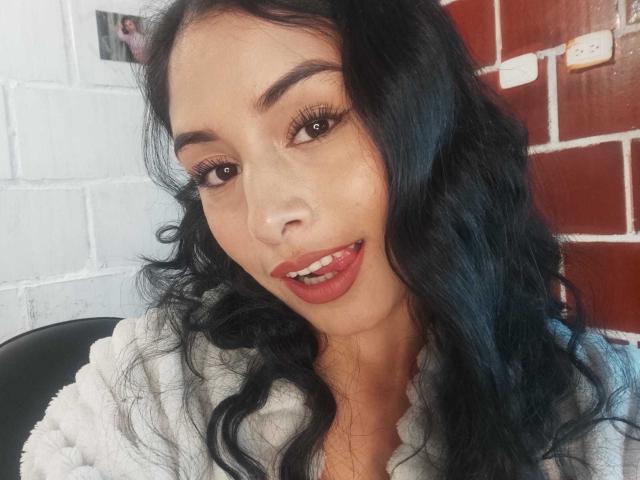 EmilyVv - Live porn &amp; sex cam - 24432413