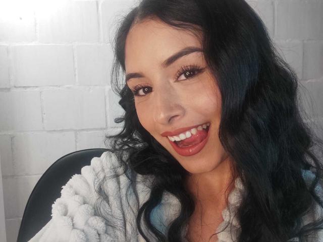 EmilyVv - Live porn &amp; sex cam - 24432485