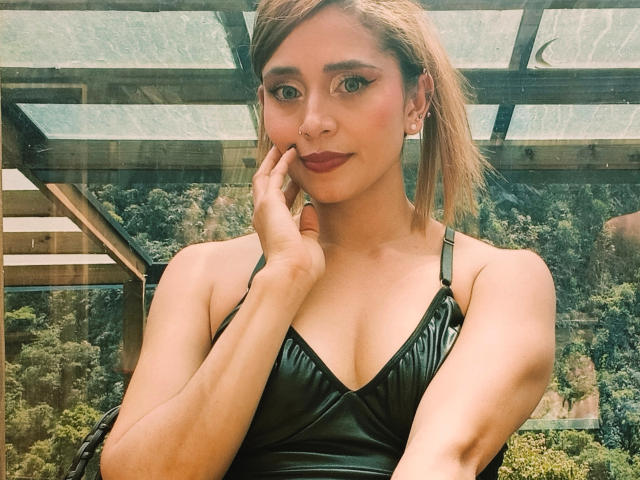 EliBaker - Live porn &amp; sex cam - 24432777