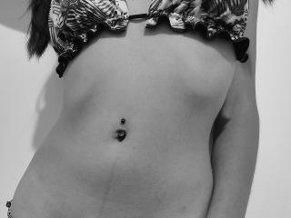 KiriamGomez - Live porn &amp; sex cam - 24434045