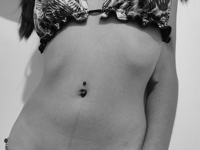 KiriamGomez - Camera khiêu dâm &amp; quyến rũ trực tiếp - 24434045