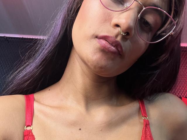 MelisaSavino - Live sex cam - 24434821