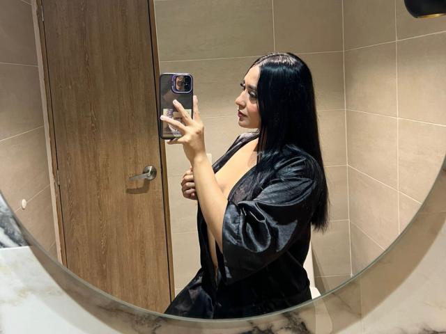 SofiaJames - 라이브 포르노 &amp; 섹스 캠 - 24436525