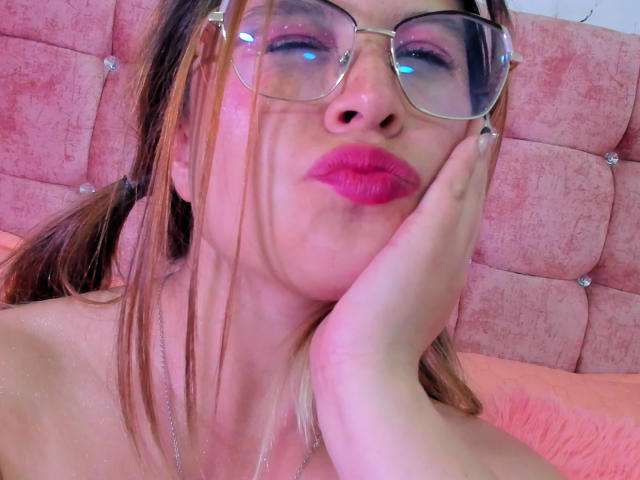 MelaniBecker - Live porn &amp; sex cam - 24439149