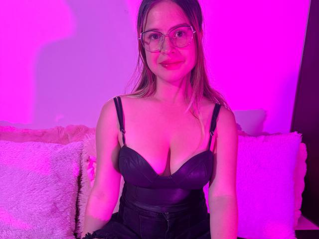 MelaniBecker - Live porn &amp; sex cam - 24439297