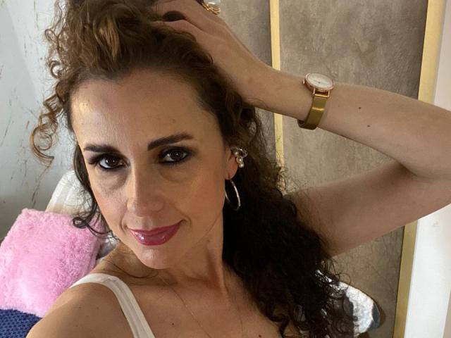 IsabellaWoods - פורנו בשידור חי ומצלמת סקס - 24440385