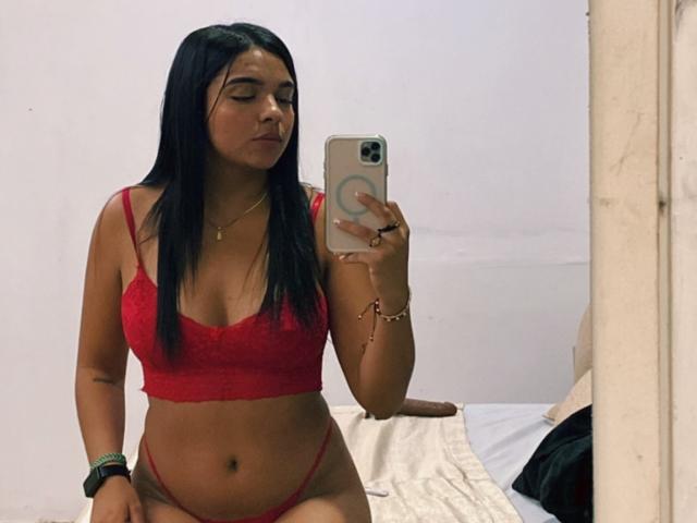 AlisonReynolds - Live porn &amp; sex cam - 24447437