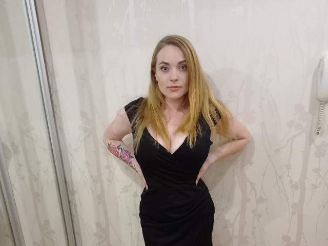 AlinaRosie - Live porn &amp; sex cam - 24451493