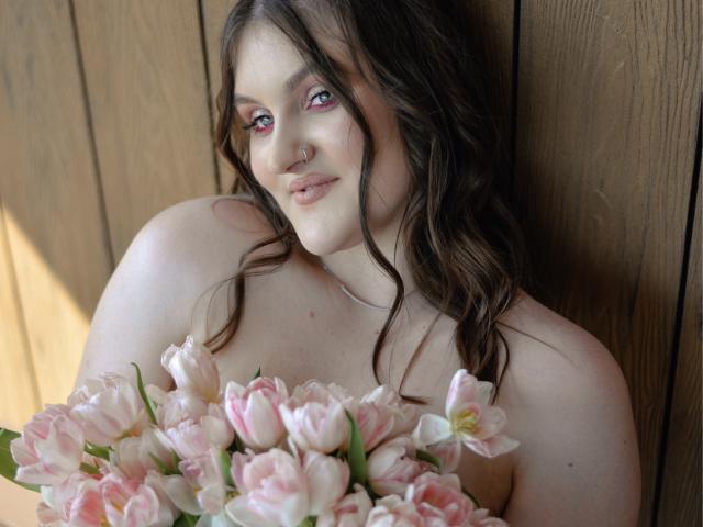 EmmyCharm - Porno na żywo i seks kamera - 24453845