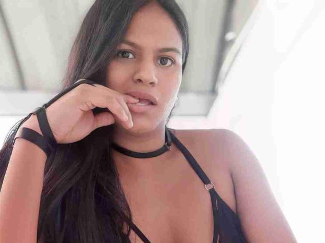 SweetAlma69 - Live porn &amp; sex cam - 24464389