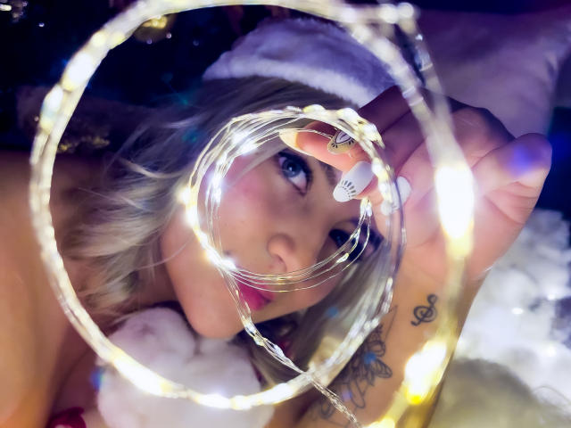 EmilyBrrown - Live porn &amp; sex cam - 24469329