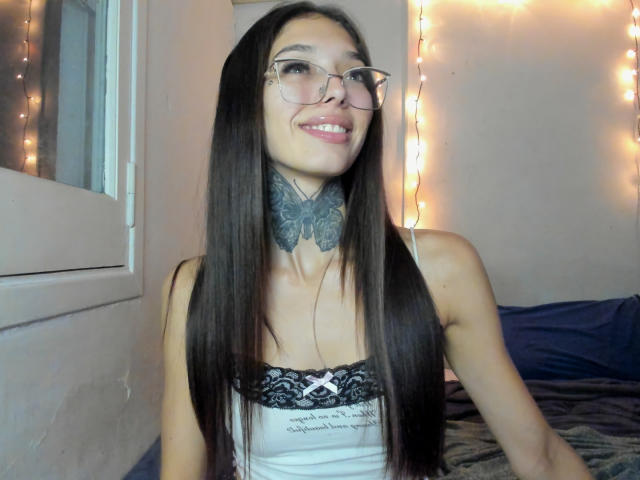 KatieSantana - 라이브 포르노 &amp; 섹스 캠 - 24476421