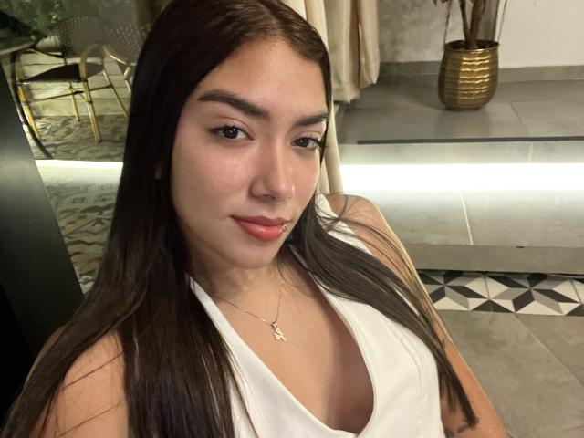 SharonKlart - Live porn &amp; sex cam - 24476673