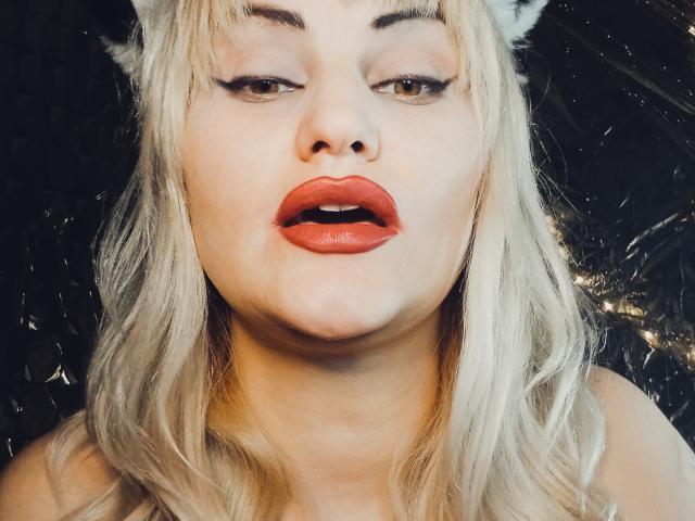 FreyaHott - сексуальная веб-камера в реальном времени - 24477829