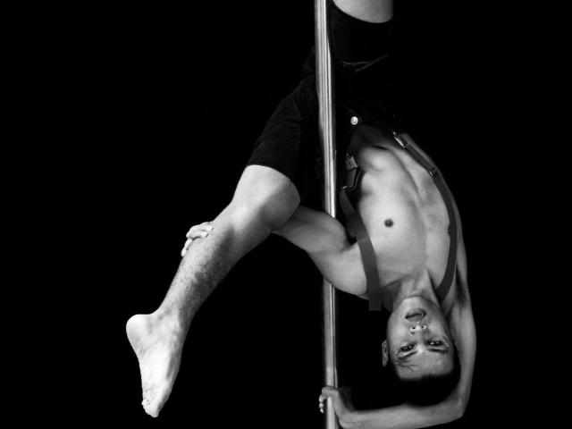 LukePerfect - Camera khiêu dâm &amp; quyến rũ trực tiếp - 24479777