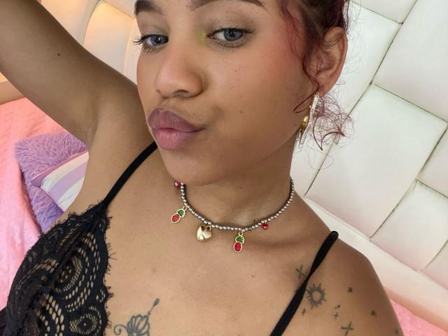 KathaleyaToms - Live porn &amp; sex cam - 24480989