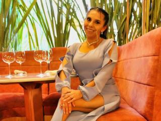 EvelynFielld - Live sex cam - 24483401