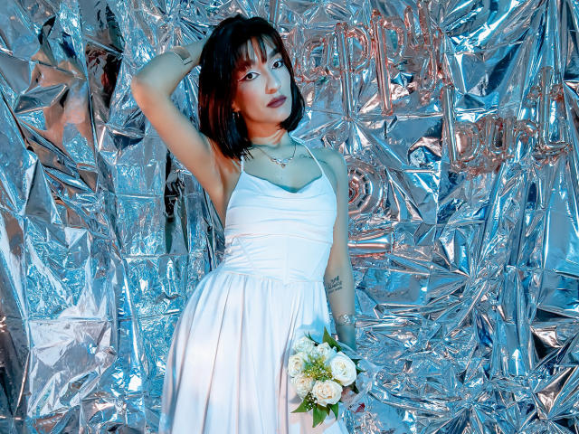 ElyWhitee - Camera khiêu dâm &amp; quyến rũ trực tiếp - 24486125