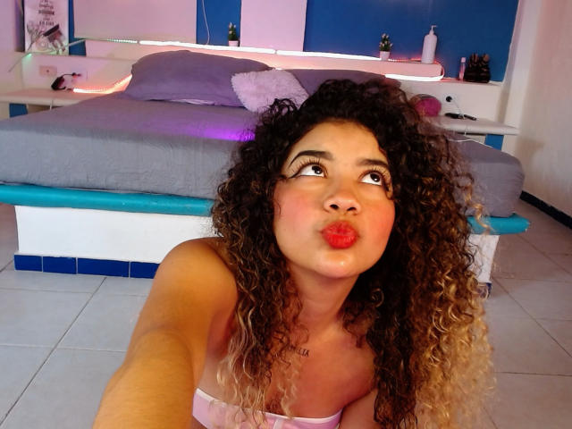 LizzaTaila - 라이브 포르노 &amp; 섹스 캠 - 24491541