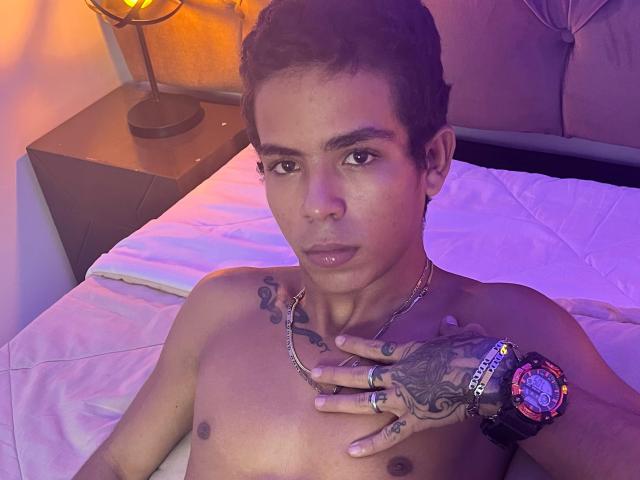 JohanHott - Sexe cam en vivo - 24493105