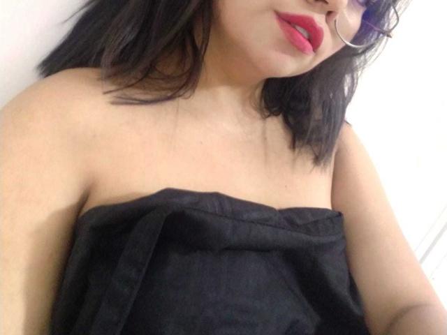 LilyRousee - Élő pornó és szexkamera - 24495141