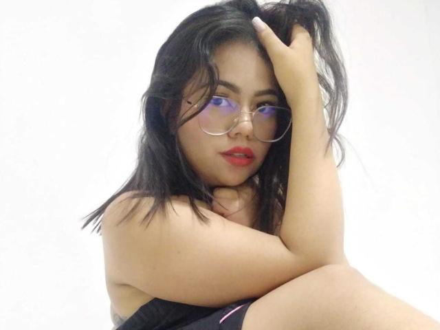 LilyRousee - Live Sex Cam - 24495165