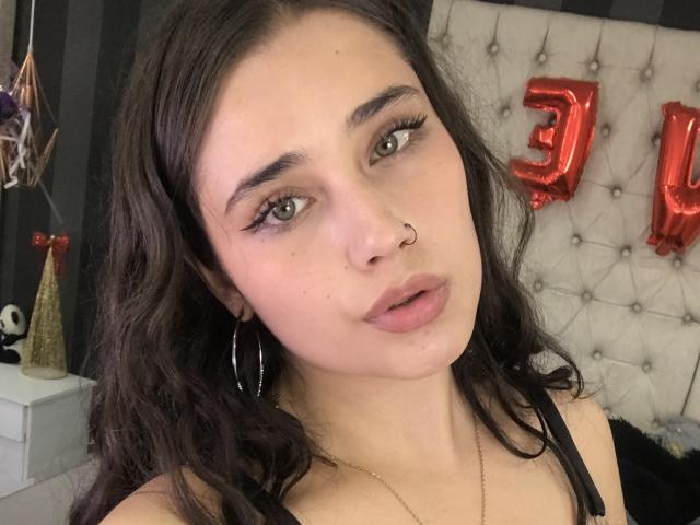 TiffanySilvye - Live porn &amp; sex cam - 24495353