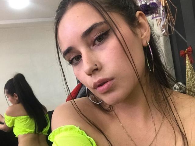 TiffanySilvye - Camera khiêu dâm &amp; quyến rũ trực tiếp - 24495449