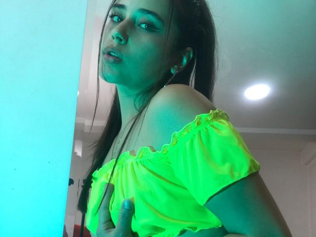 TiffanySilvye - Live porno og sexkamera - 24495477