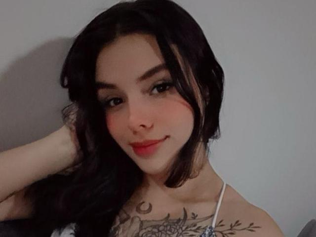 GuadalupeClak - Live sex cam - 24496313